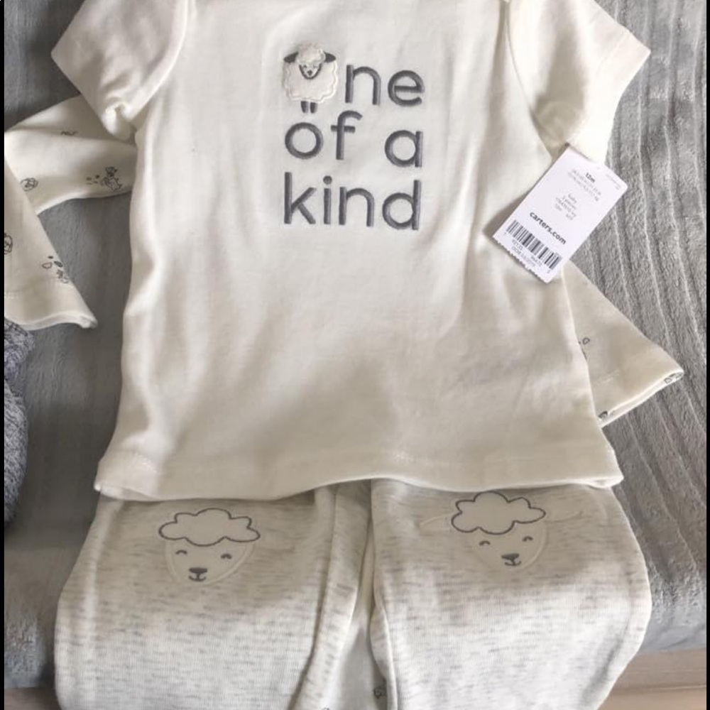 BNWT 3-piece unisex pajama set